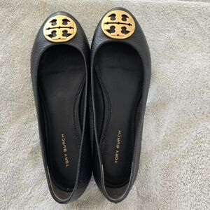 LIKE NEW Tory Burch Black Flats